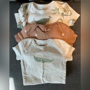 Carters veggie onesie set 6mos NWOT